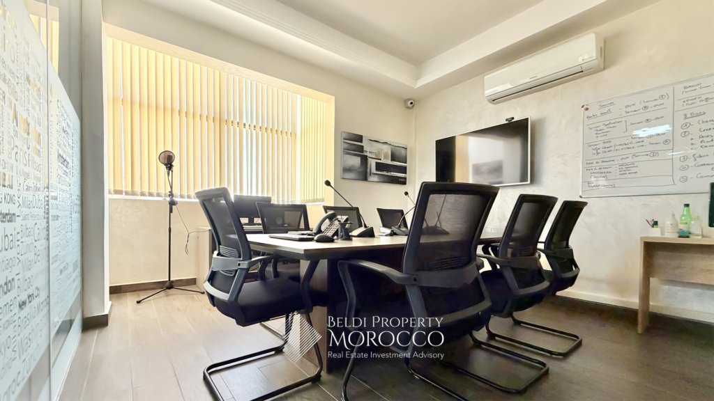 Immeuble de bureaux à vendre à Al Massar – 840 m² - 2