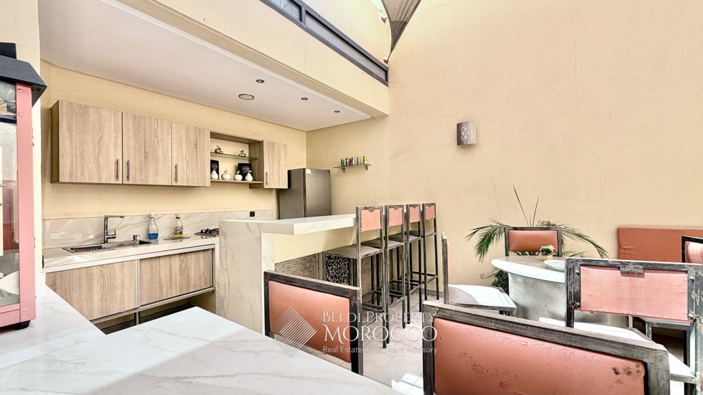 Immeuble de bureaux à vendre à Al Massar – 840 m² - 24